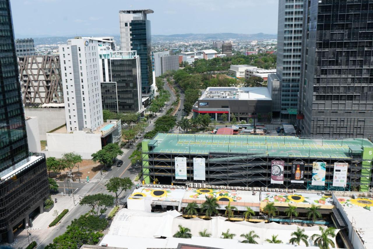 Uptown Parksuites Apartments Tower 2 Bgc By Ph Staycation Manille Extérieur photo