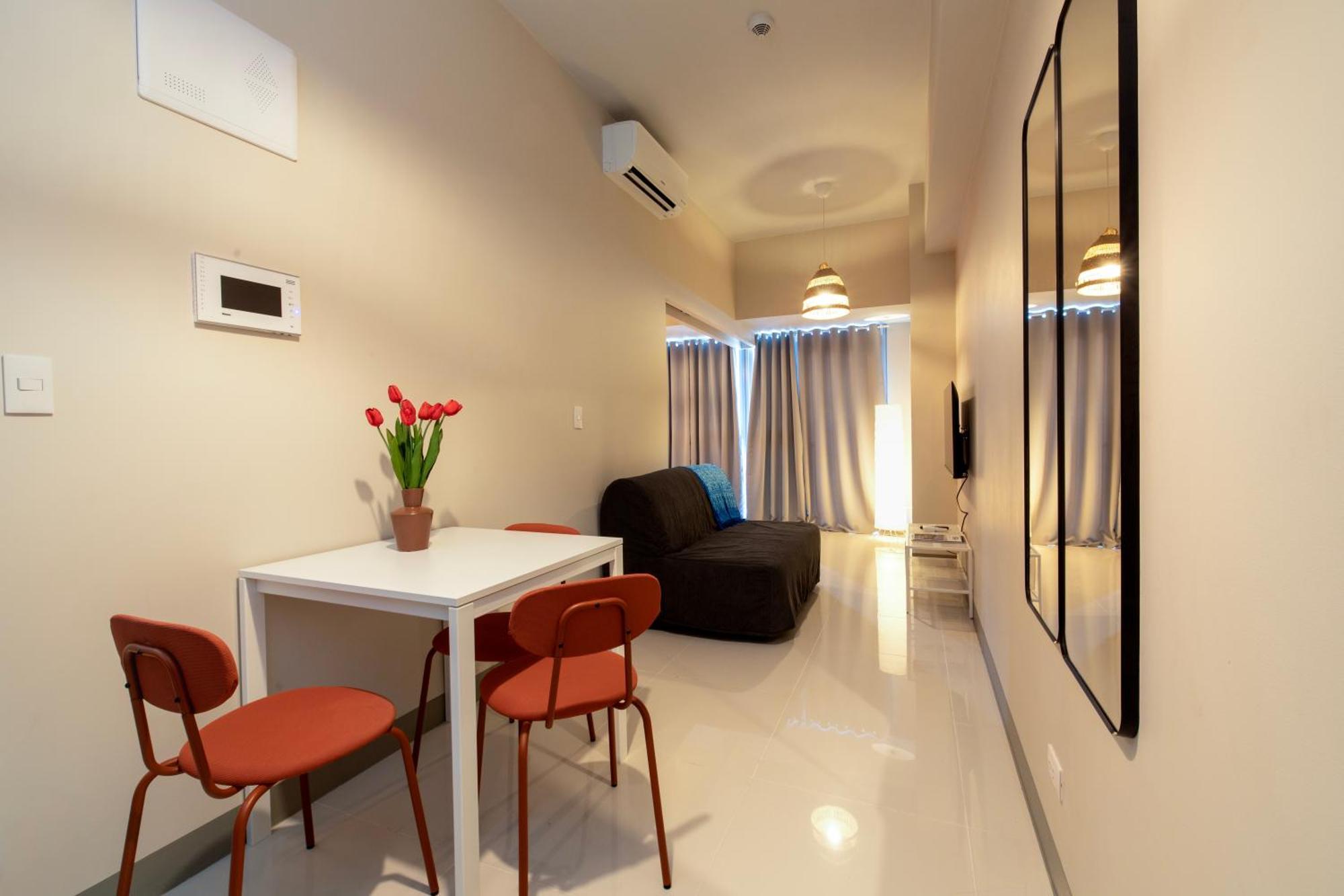 Uptown Parksuites Apartments Tower 2 Bgc By Ph Staycation Manille Extérieur photo