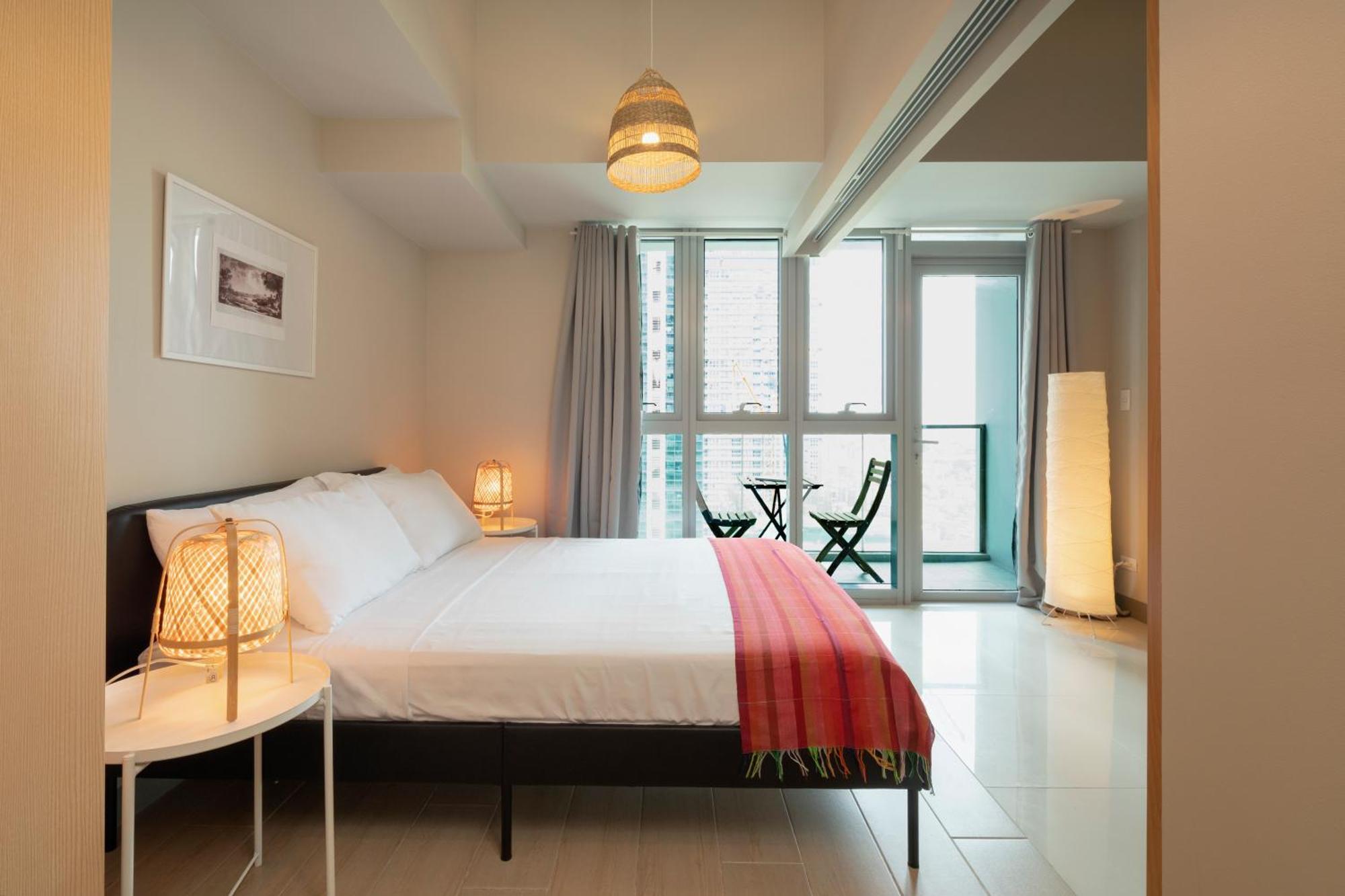 Uptown Parksuites Apartments Tower 2 Bgc By Ph Staycation Manille Extérieur photo