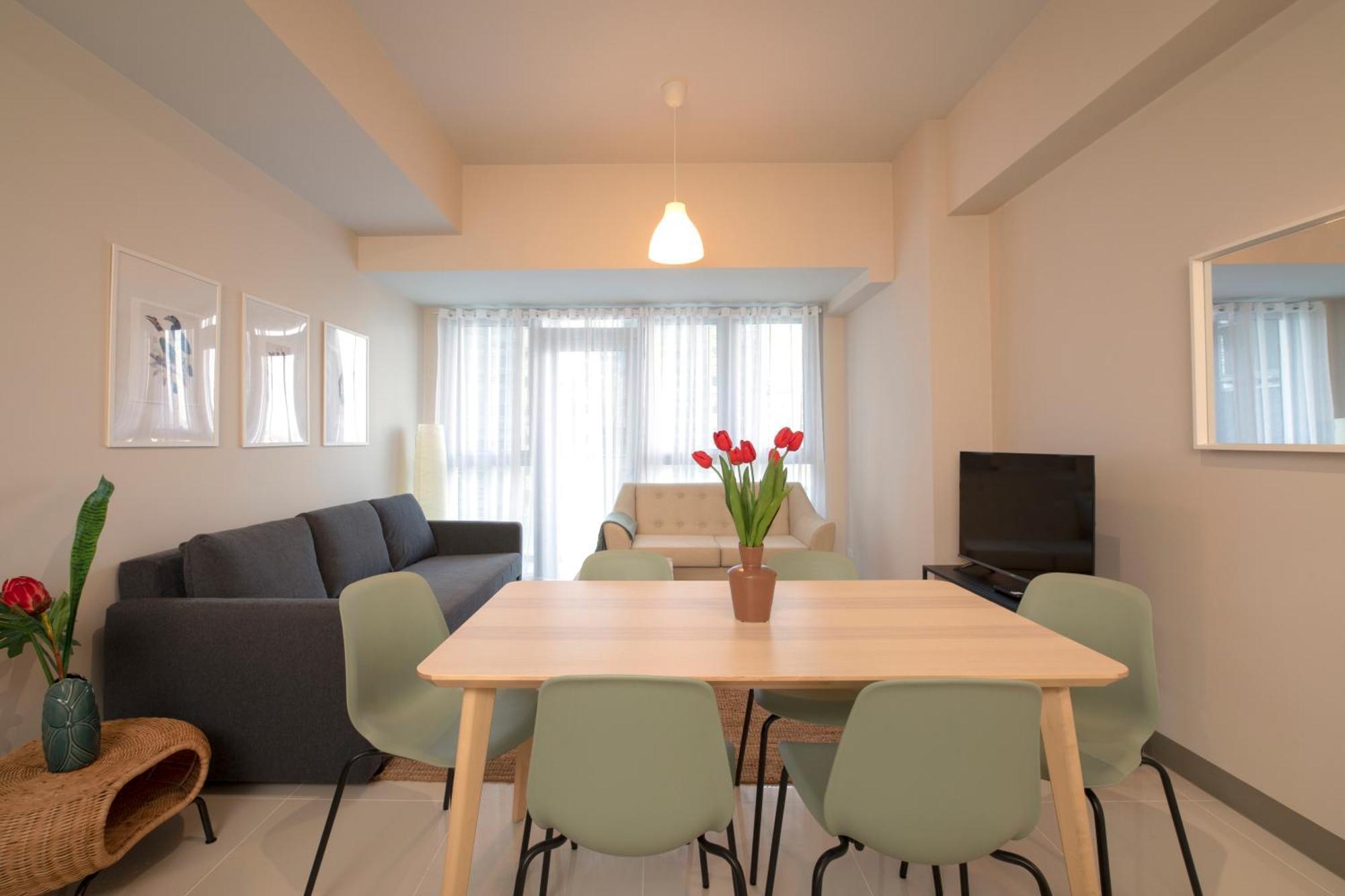 Uptown Parksuites Apartments Tower 2 Bgc By Ph Staycation Manille Extérieur photo