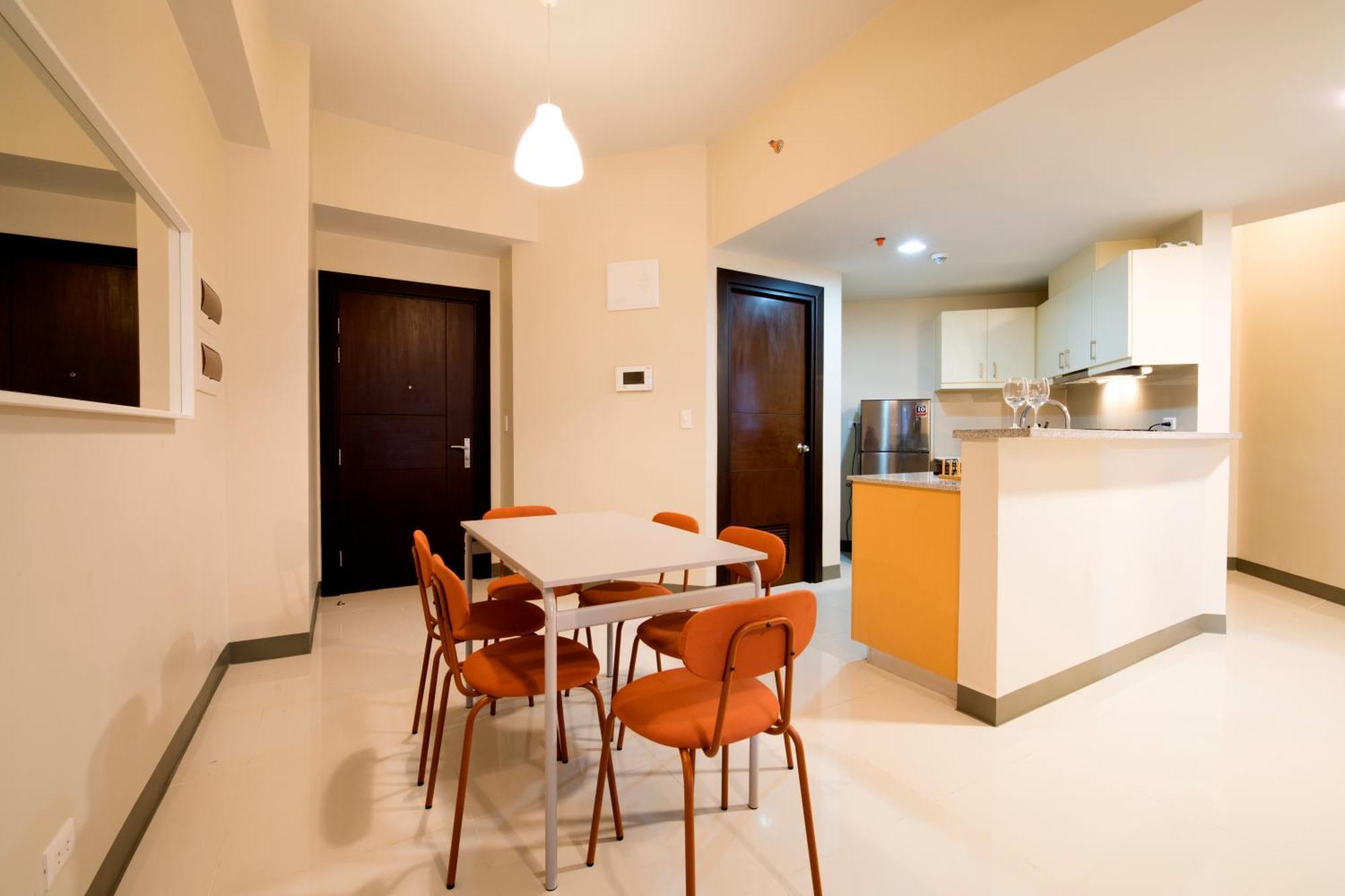 Uptown Parksuites Apartments Tower 2 Bgc By Ph Staycation Manille Extérieur photo