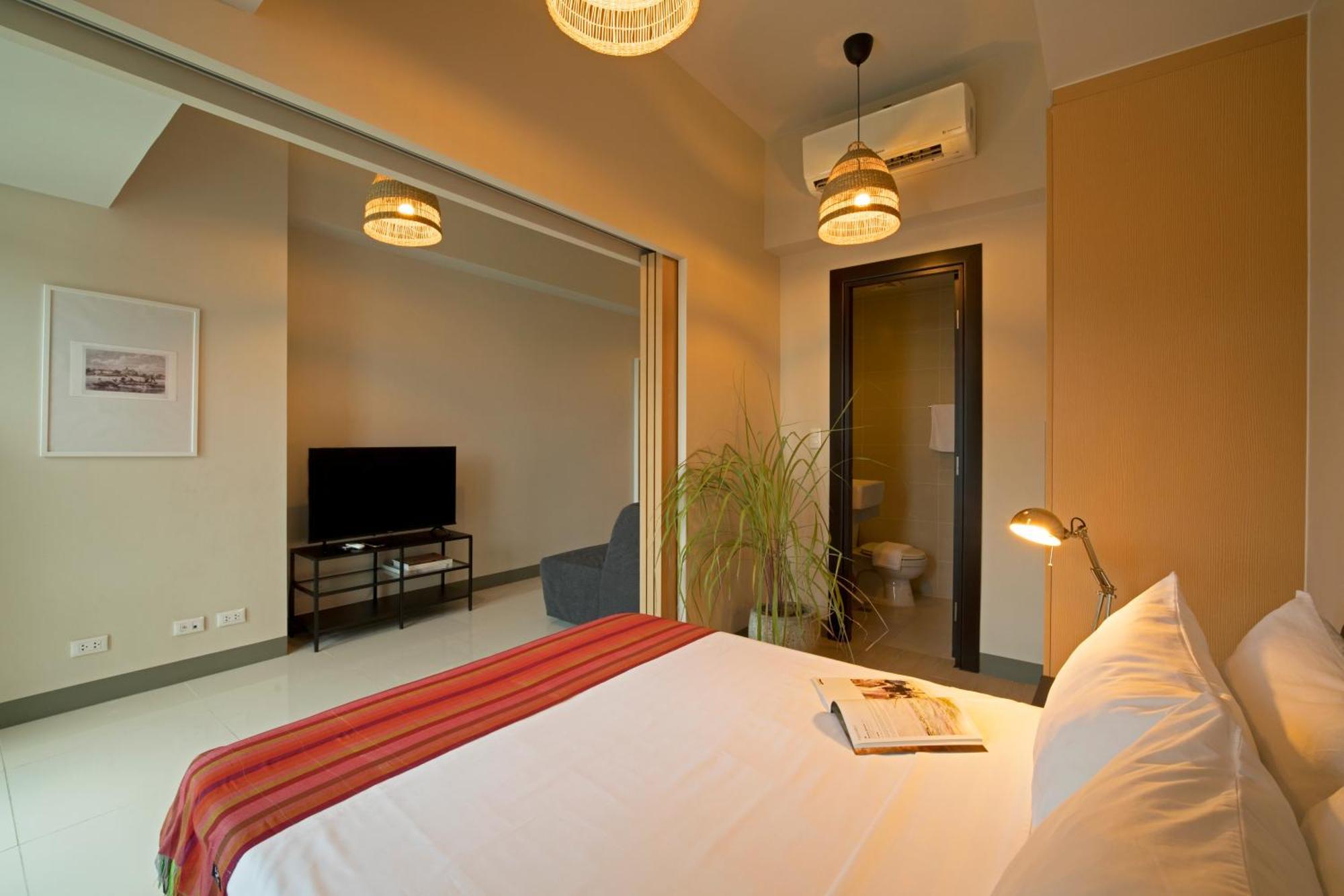 Uptown Parksuites Apartments Tower 2 Bgc By Ph Staycation Manille Extérieur photo